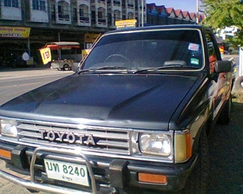 TOYOTA HILUXHERO SR5