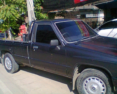 TOYOTA HILUXHERO SR5