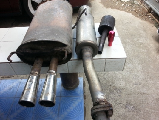 ขายของ Accord96 ท่อ เบรคเดิม กระจัง สายหัวเทียนซิ่ง ท่อเดิม