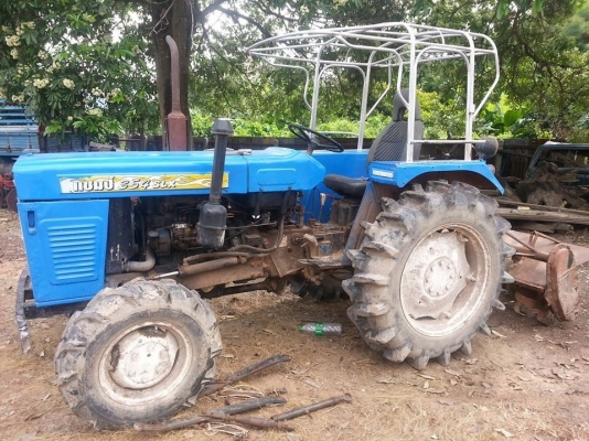 แทรกเตอร์แชมป์ 354 SLX 4 WD พร้อมโตารี่  ถูกๆครับ