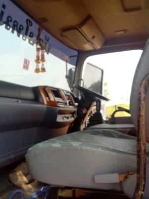 HINO   MAGA  เครื่อง JO8 C   260แรงม้า  ปี48  ดั้มสามมิตร