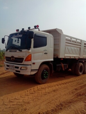 HINO   MAGA  เครื่อง JO8 C   260แรงม้า  ปี48  ดั้มสามมิตร