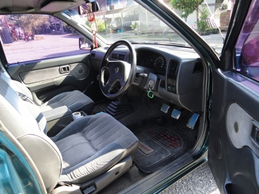 ขายรถกระบะ NISSAN BIG M (ฝาแดง) 96