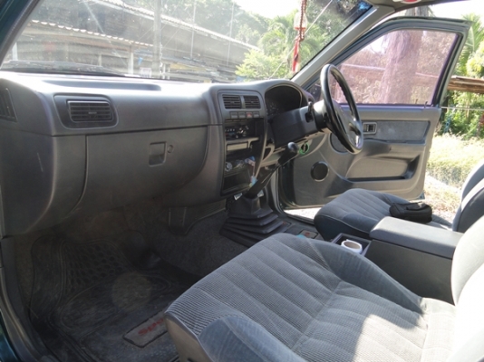 ขายรถกระบะ NISSAN BIG M (ฝาแดง) 96 ขายรถกระบะ NISSAN BIG M (ฝาแดง) 96