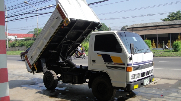 ISUZU NKR ดั๊มดิน 3คิว ปัายเล็กไม่ติดเวลา รถสวยจัดพร้อมลุย