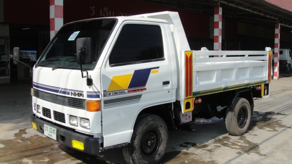 ISUZU NKR ดั๊มดิน 3คิว ปัายเล็กไม่ติดเวลา รถสวยจัดพร้อมลุย