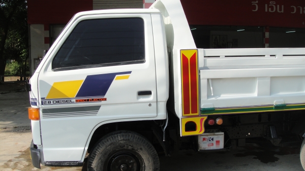 ISUZU NKR ดั๊มดิน 3คิว ปัายเล็กไม่ติดเวลา รถสวยจัดพร้อมลุย