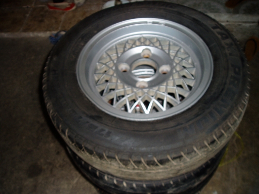 ขายล้อแม็กขอบ13 ขับหลัง4วงพร้อมยาง5000บาท