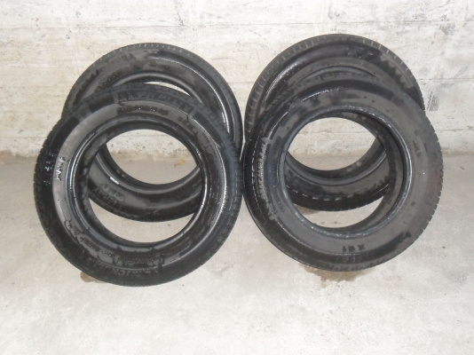 ยาง 185/65R14 สวยๆ 4เส้น ราคา 1250 บาท