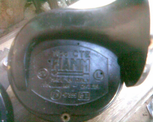 แตรคู่ยุโรป