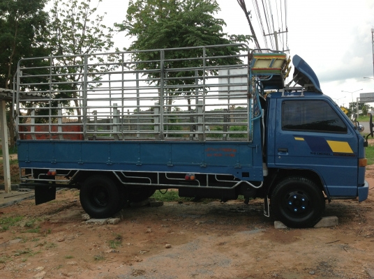 ขายรถบรรทุก 6ล้อ ISUZU NPR115 แรง สภาพพร้อมใช้งาน เอกสารพร้อมโอน