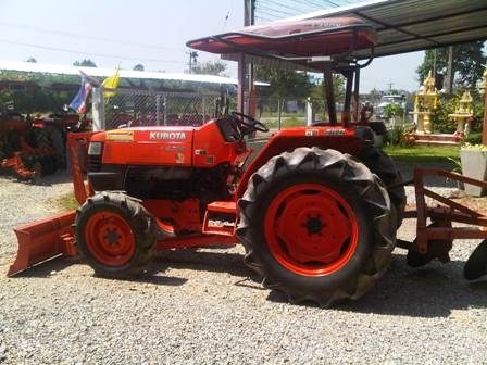 ขายรถไถ Kubota L 4508 (4WD) พร้อมดันหน้าและผานหลัง ขายรถไถ Kubota L 4508 (4WD) พร้อมดันหน้าและผานหลัง