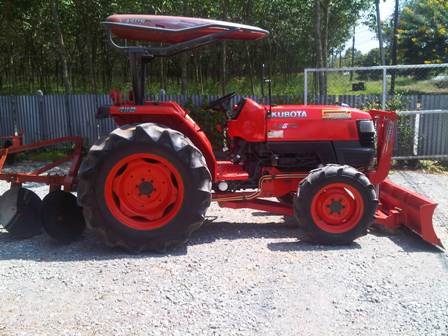 ขายรถไถ Kubota L 4508 (4WD) พร้อมดันหน้าและผานหลัง ขายรถไถ Kubota L 4508 (4WD) พร้อมดันหน้าและผานหลัง