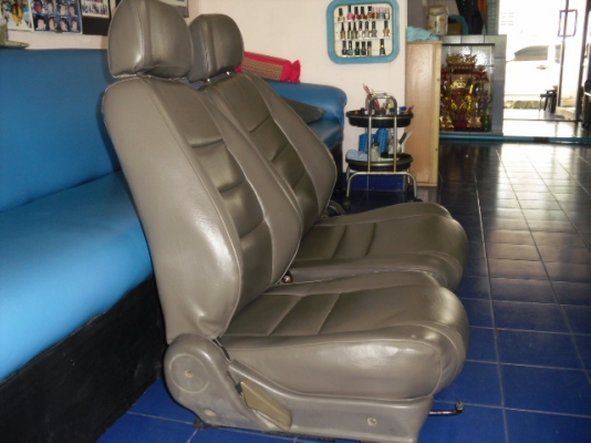 คุณวิโรจน์ซื้อแล้วครับ....เบาะมังกรทอง TFRหุ้มหนังแท้ตรงรุ่นมาใหม่ๆสภาพดีไม่มีตำหนิอุปกรณ์ที่จับ ราง ฝาครอบครบๆ คุณวิโรจน์ซื้อแล้วครับ....เบาะมังกรทอง TFRหุ้มหนังแท้ตรงรุ่นมาใหม่ๆสภาพดีไม่มีตำหนิอุปกรณ์ที่จับ ราง ฝาครอบครบๆ