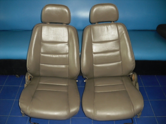 คุณวิโรจน์ซื้อแล้วครับ....เบาะมังกรทอง TFRหุ้มหนังแท้ตรงรุ่นมาใหม่ๆสภาพดีไม่มีตำหนิอุปกรณ์ที่จับ ราง ฝาครอบครบๆ คุณวิโรจน์ซื้อแล้วครับ....เบาะมังกรทอง TFRหุ้มหนังแท้ตรงรุ่นมาใหม่ๆสภาพดีไม่มีตำหนิอุปกรณ์ที่จับ ราง ฝาครอบครบๆ