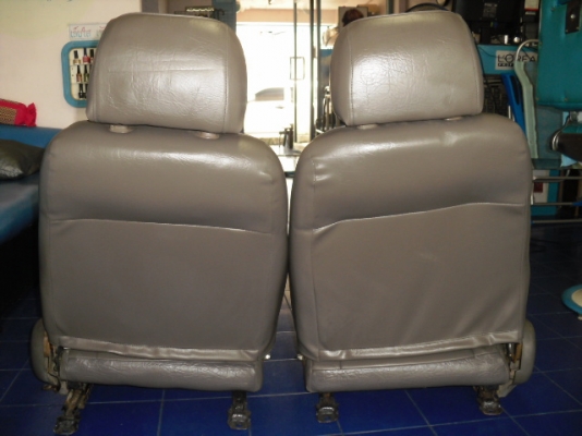 คุณวิโรจน์ซื้อแล้วครับ....เบาะมังกรทอง TFRหุ้มหนังแท้ตรงรุ่นมาใหม่ๆสภาพดีไม่มีตำหนิอุปกรณ์ที่จับ ราง ฝาครอบครบๆ คุณวิโรจน์ซื้อแล้วครับ....เบาะมังกรทอง TFRหุ้มหนังแท้ตรงรุ่นมาใหม่ๆสภาพดีไม่มีตำหนิอุปกรณ์ที่จับ ราง ฝาครอบครบๆ