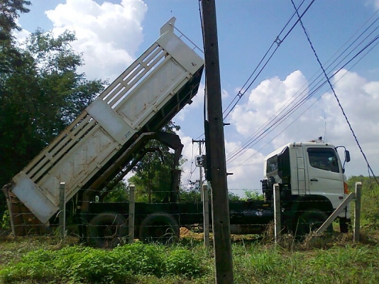 รถสิบล้อ HINO 500 SERIES 330 แรงม้า รถสภาพใหม่เอี่ยม รถปี 54 เลขไมล์ 70,000 กม.ลดราคาขายดาวน์ 950,000 บาท.หมดเขต 16 พย.56