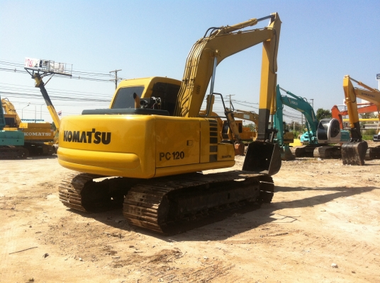 ขายรถแมคโครPC120-6 สภาพพร้อมใช้ ไฟฟ้าครบ สนใจติดต่อ บอย 085-156-2314