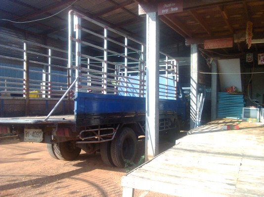 ขายหกล้อ TOYOTA เครือง 115 แรง มี 2 คัน กะบะสวยๆค็อกเหล็กยาว4.30เมตรเอกสารพร้อมโอน(คันระ260000บ)"ครับ