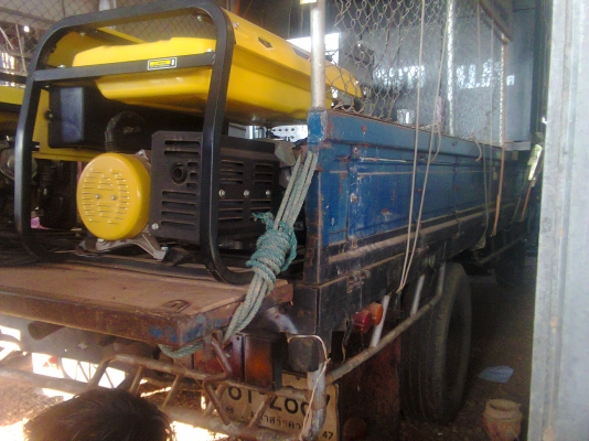 ขายหกล้อ TOYOTA เครือง 115 แรง มี 2 คัน กะบะสวยๆค็อกเหล็กยาว4.30เมตรเอกสารพร้อมโอน(คันระ260000บ)"ครับ