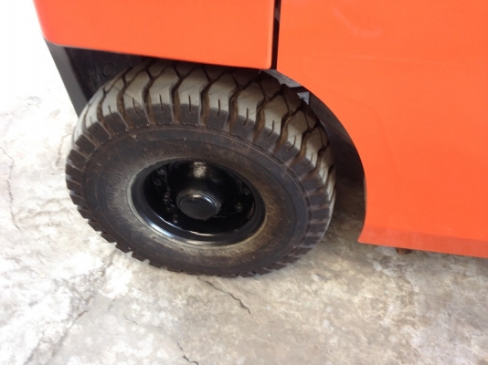 ขายรถยกโตโยต้า TOYOTA 02-8FD20 ขนาด 2 ตัน เครื่องดีเซล รถใหม่มือสอง 168 ชั่วโมง เกียร์ออโต้ (011) ขายรถยกโตโยต้า TOYOTA 02-8FD20 ขนาด 2 ตัน เครื่องดีเซล รถใหม่มือสอง 168 ชั่วโมง เกียร์ออโต้ (011)