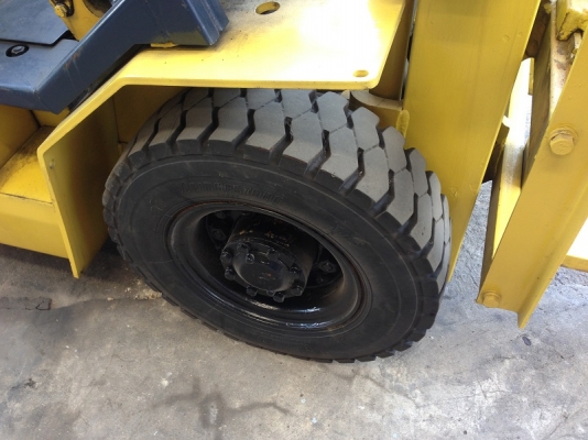 ขายรถยกโคมัตสุ KOMATSU FD25-11 ขนาด 2.5 ตัน เครื่องดีเซล (012) ขายรถยกโคมัตสุ KOMATSU FD25-11 ขนาด 2.5 ตัน เครื่องดีเซล (012)