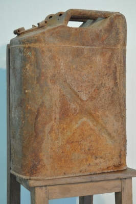 ถังน้ำมันรถจิ๊ป