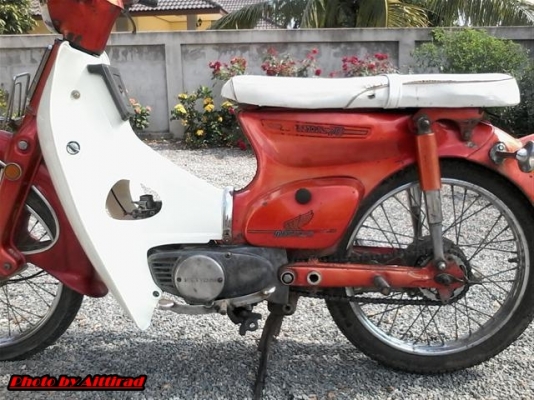 ขาย C70k2 เล่มทะเบียนเครื่องพอใช้อะไหร่เดมๆติดรถโครงไม่ผุรถพร้อมใช้ ขาย 9500 บาท