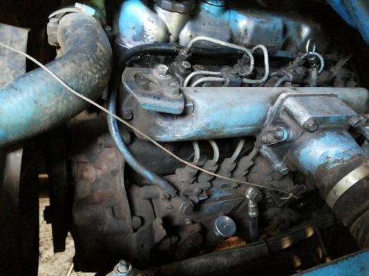 ขาย6ล้อราคาเบาๆ ISUZU TLD วางเครื่องCANTER 90HP D4ANK (ใบคุม) เครื่องแน่นแรงดี เกียร์สั้น(เกียร์สาย) ช่วงล่างเดิม คัสซีดี มีบวมข้างในบ้าง วางเหล็กเสริม บน-ล่างแข็งแรง ยางสวย6เส้น กระบะพื้นไม้คอกเหล็กสภาพสวย พื้นไม่ผุ ฝาทึบไม่ผุ สีสันดี