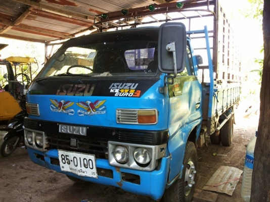 ขาย6ล้อราคาเบาๆ ISUZU TLD วางเครื่องCANTER 90HP D4ANK (ใบคุม) เครื่องแน่นแรงดี เกียร์สั้น(เกียร์สาย) ช่วงล่างเดิม คัสซีดี มีบวมข้างในบ้าง วางเหล็กเสริม บน-ล่างแข็งแรง ยางสวย6เส้น กระบะพื้นไม้คอกเหล็กสภาพสวย พื้นไม่ผุ ฝาทึบไม่ผุ สีสันดี