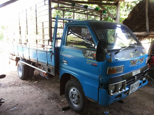 ขาย6ล้อราคาเบาๆ ISUZU TLD วางเครื่องCANTER 90HP D4ANK (ใบคุม) เครื่องแน่นแรงดี เกียร์สั้น(เกียร์สาย) ช่วงล่างเดิม คัสซีดี มีบวมข้างในบ้าง วางเหล็กเสริม บน-ล่างแข็งแรง ยางสวย6เส้น กระบะพื้นไม้คอกเหล็กสภาพสวย พื้นไม่ผุ ฝาทึบไม่ผุ สีสันดี