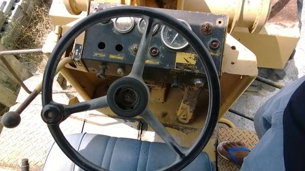 รถตักล้อยาง ยี่ห้อ KOMATSU รุ่น 507 รถตักล้อยาง ยี่ห้อ KOMATSU รุ่น 507