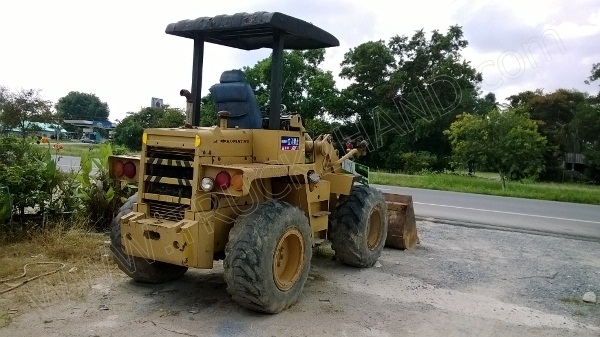 รถตักล้อยาง ยี่ห้อ KOMATSU รุ่น 507 รถตักล้อยาง ยี่ห้อ KOMATSU รุ่น 507