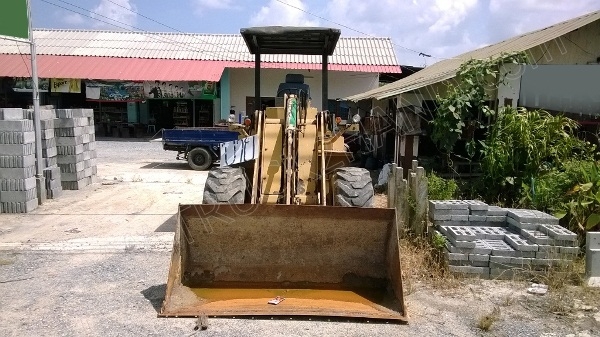 รถตักล้อยาง ยี่ห้อ KOMATSU รุ่น 507 รถตักล้อยาง ยี่ห้อ KOMATSU รุ่น 507