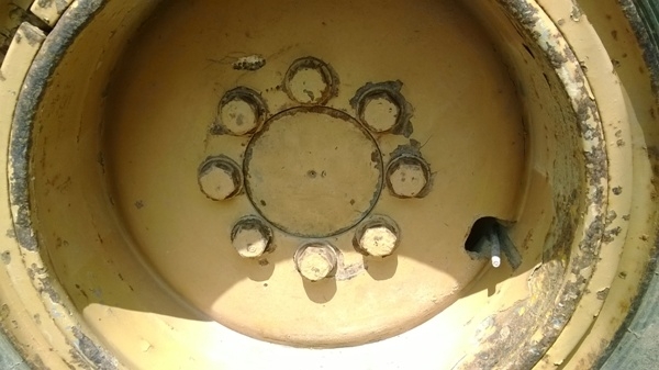 รถตักล้อยาง ยี่ห้อ KOMATSU รุ่น 507 รถตักล้อยาง ยี่ห้อ KOMATSU รุ่น 507