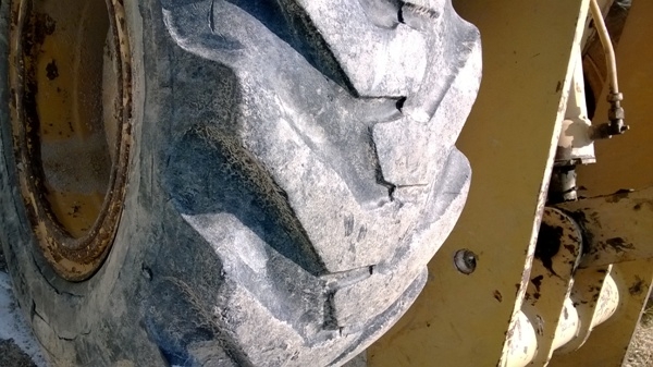 รถตักล้อยาง ยี่ห้อ KOMATSU รุ่น 507 รถตักล้อยาง ยี่ห้อ KOMATSU รุ่น 507