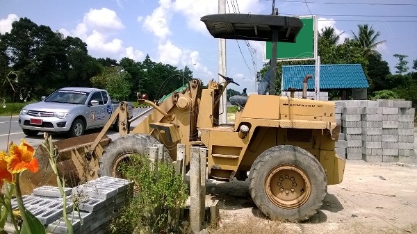 รถตักล้อยาง ยี่ห้อ KOMATSU รุ่น 507 รถตักล้อยาง ยี่ห้อ KOMATSU รุ่น 507