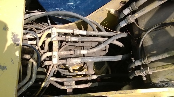 รถแบคโฮ ยี่ห้อ KOBELCO รุ่น SK200 MARK 3