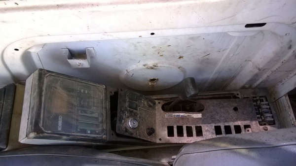 รถแบคโฮ ยี่ห้อ KOBELCO รุ่น SK200 MARK 3