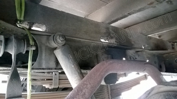 รถบรรทุก 6 ล้อ ยี่ห้อ ISUZU