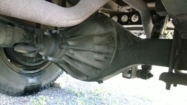 รถบรรทุก 6 ล้อ ยี่ห้อ ISUZU