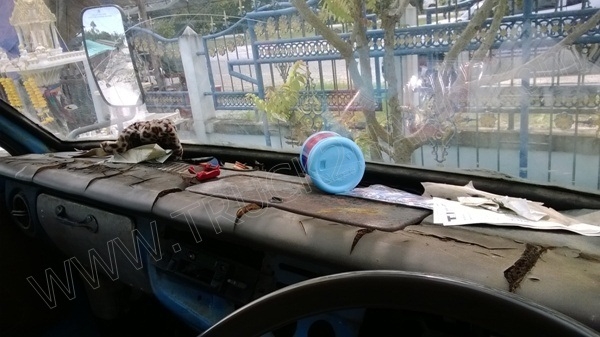 รถบรรทุก 6 ล้อ ยี่ห้อ ISUZU