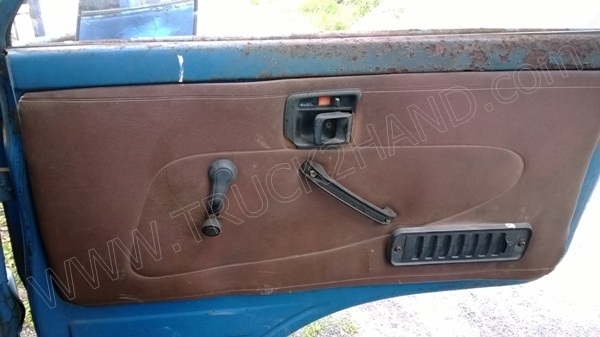 รถบรรทุก 6 ล้อ ยี่ห้อ ISUZU