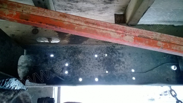 รถบรรทุก 6 ล้อ ยี่ห้อ ISUZU