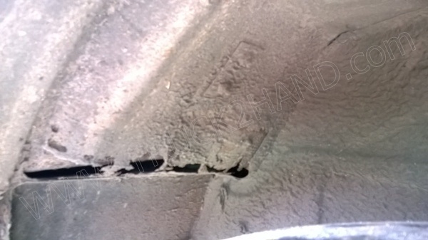 รถบรรทุก 6 ล้อ ยี่ห้อ ISUZU