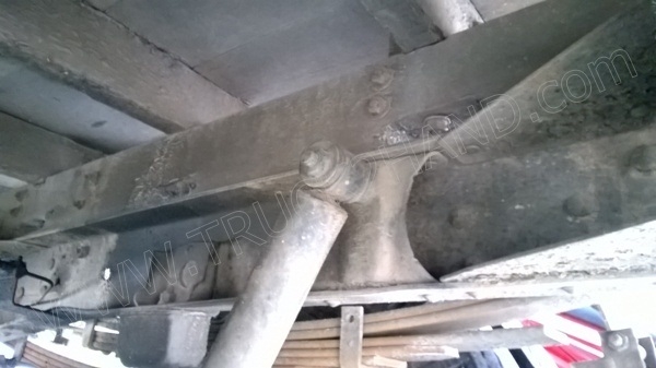 รถบรรทุก 6 ล้อ ยี่ห้อ ISUZU