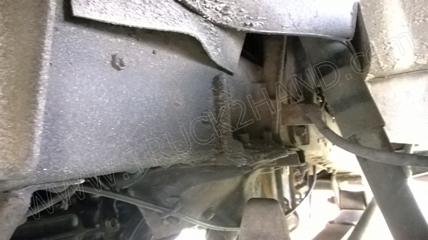 รถบรรทุก 6 ล้อ ยี่ห้อ ISUZU