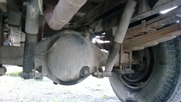 รถบรรทุก 6 ล้อ ยี่ห้อ ISUZU