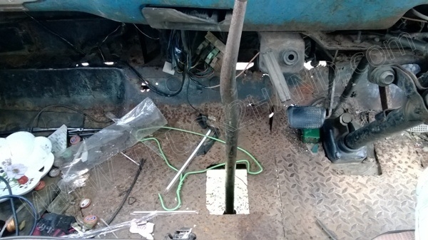 รถบรรทุก 6 ล้อ ยี่ห้อ ISUZU