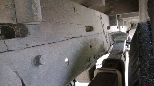 รถบรรทุก 6 ล้อ ยี่ห้อ ISUZU